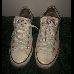 White converse unisex